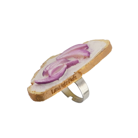 Zsíros kenyér lilahagymával gyűrű